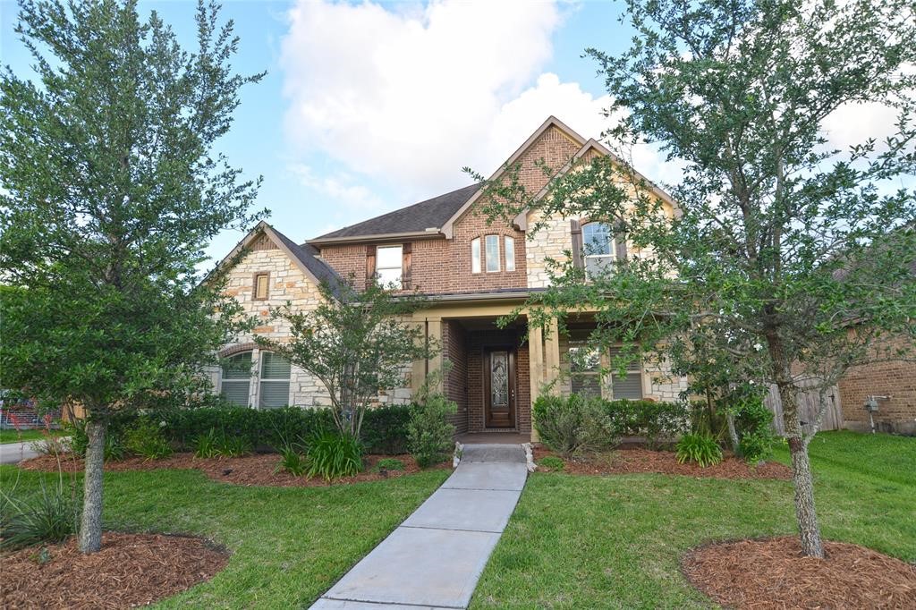 1025 Point Isabel Lane Friendswood TX 77546