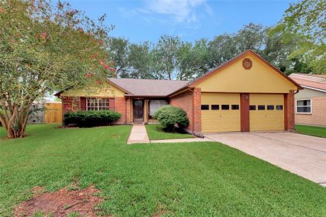 415 Pine Mills Drive League City TX 77573