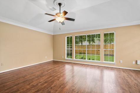702 Knoll Forest Drive Sugar Land TX 77479