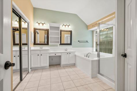 702 Knoll Forest Drive Sugar Land TX 77479