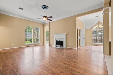 702 Knoll Forest Drive Sugar Land TX 77479