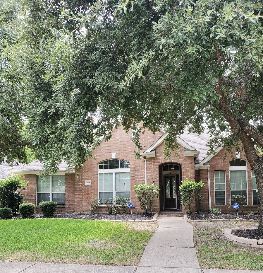 2526 Sunrise Harbor Lane Pearland TX 77584