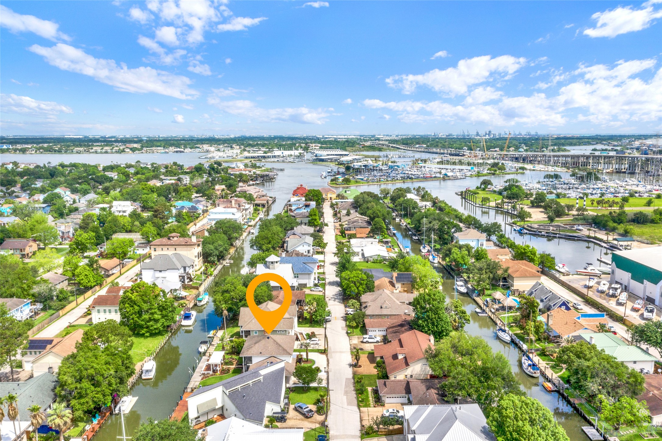 75 Harbor Lane Kemah TX 77565