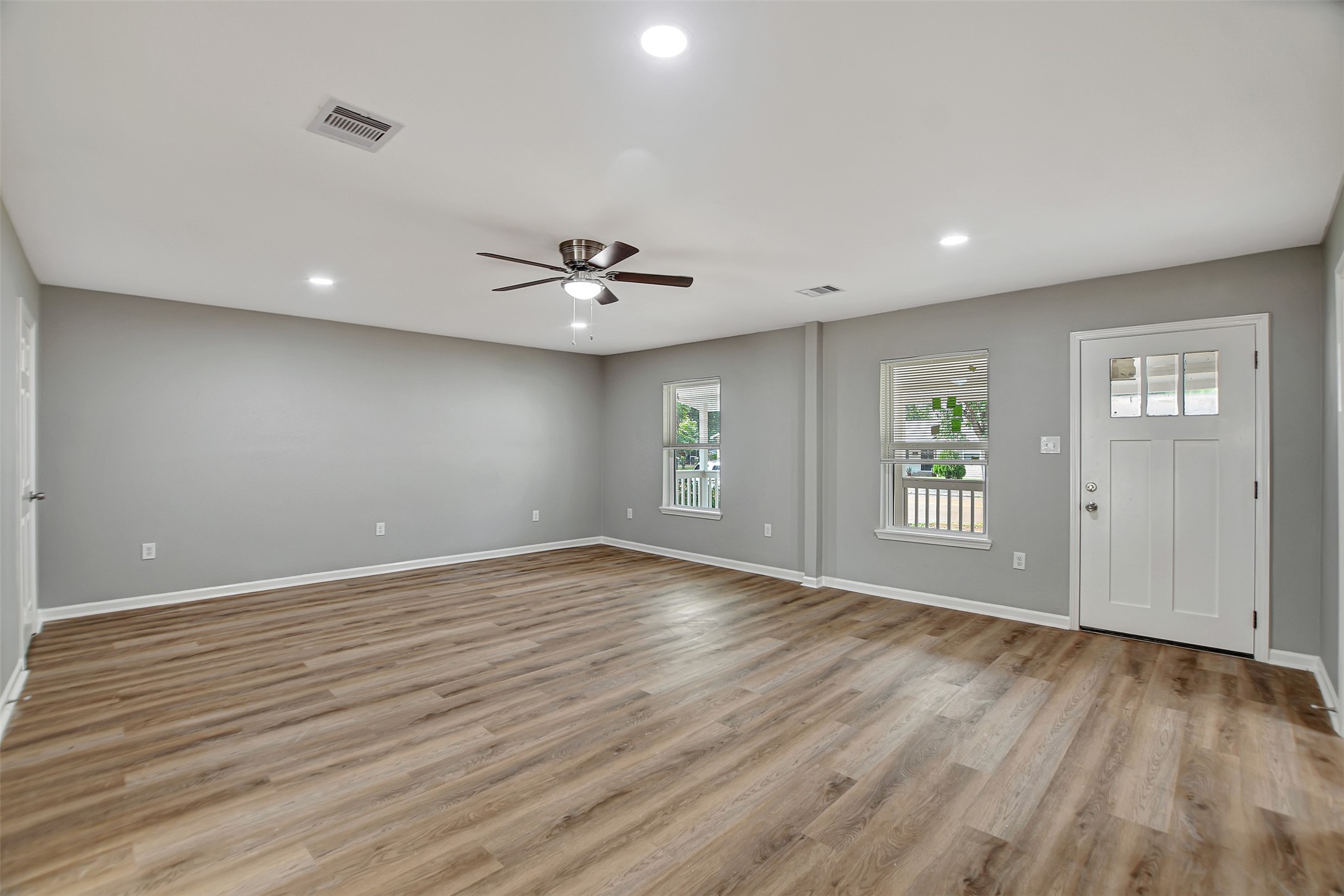 908 Thomas Avenue Pasadena TX 77506
