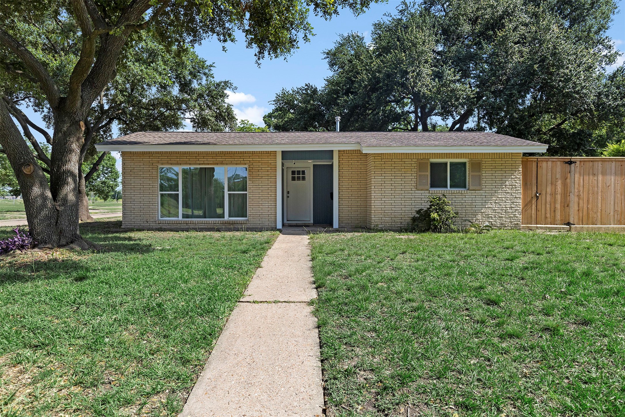 2418 Wilde Rock Way Houston TX 77018