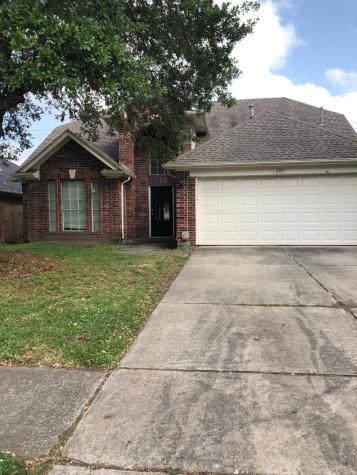 2911 Sailors Moon Drive Friendswood TX 77546