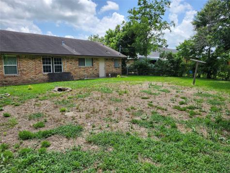 4126 Beran Drive Houston TX 77045