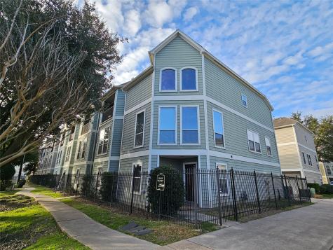 1271 W 17th Street Houston TX 77008