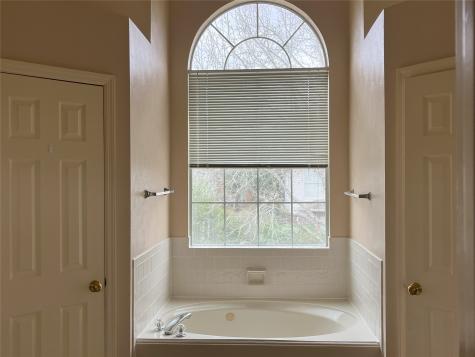 13818 Marbledale Court Houston TX 77059