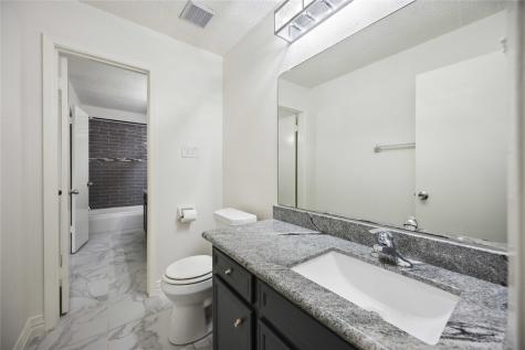 13895 Hollowgreen Drive Houston TX 77082