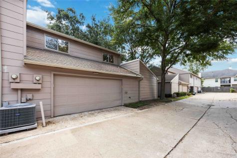 13895 Hollowgreen Drive Houston TX 77082