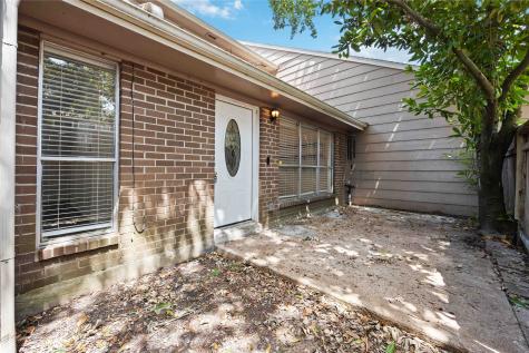 13895 Hollowgreen Drive Houston TX 77082