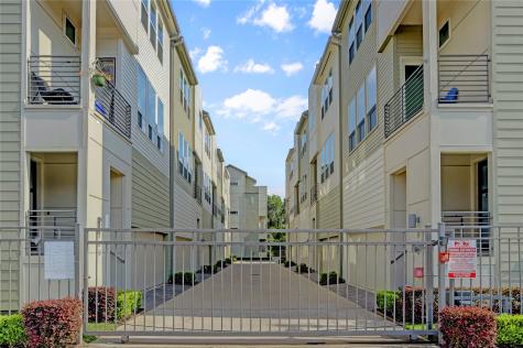 954 W 18th Street Houston TX 77008