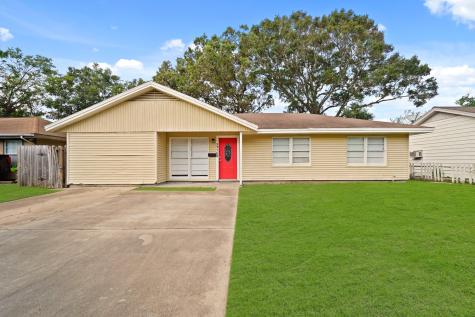 2918 Tarpey Avenue Texas City TX 77590