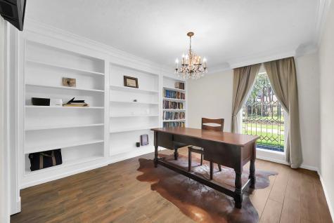 5623 Foresthaven Drive Houston TX 77066