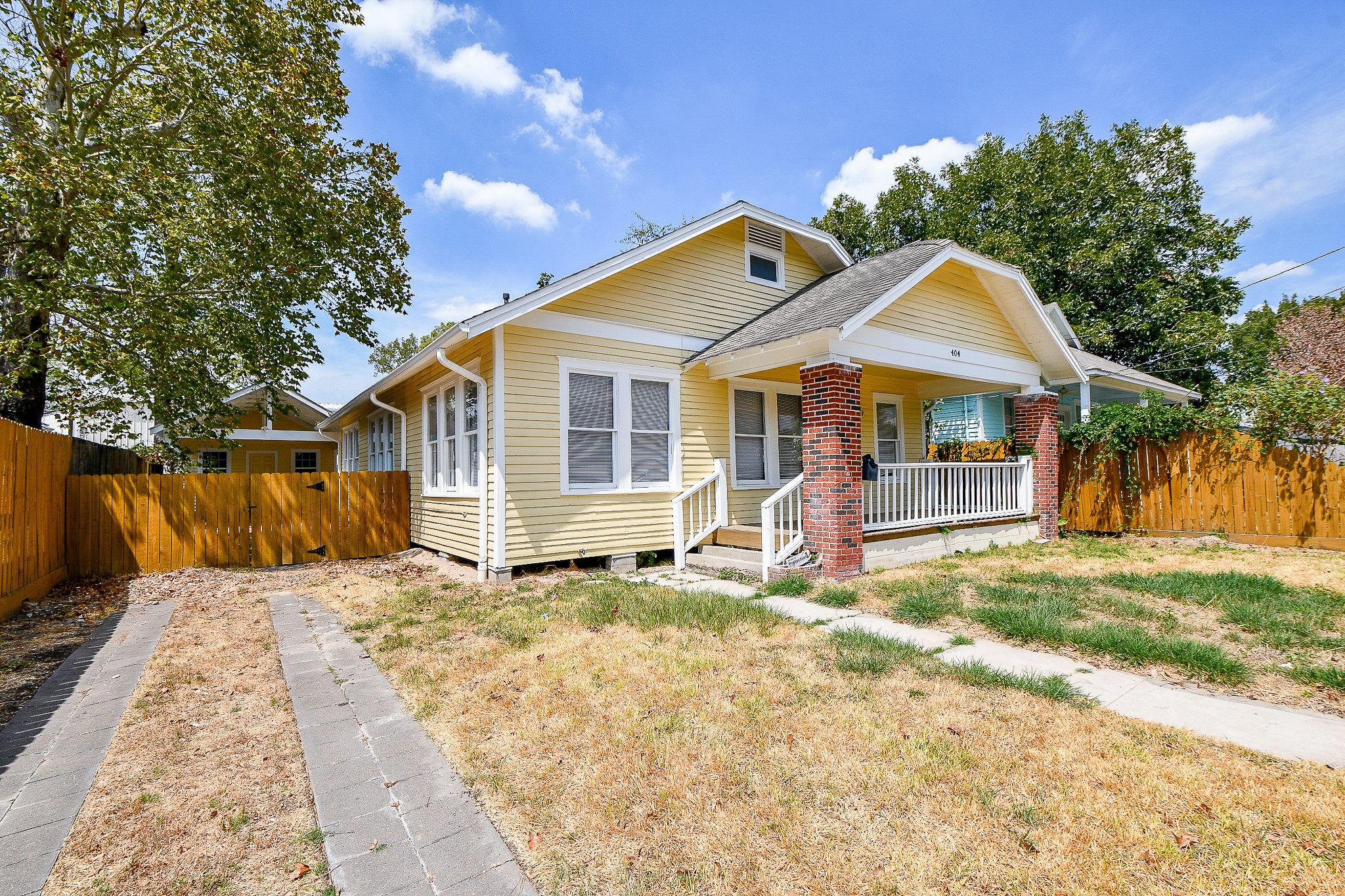 404 Cosmos Street Houston TX 77009