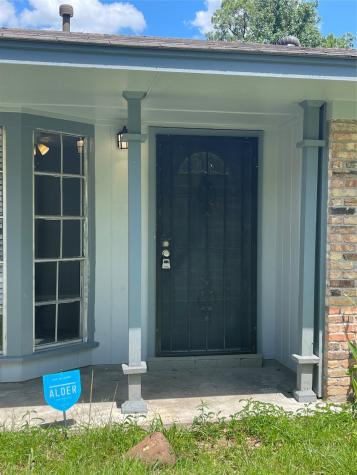 10538 Hollyglen Drive Houston TX 77016