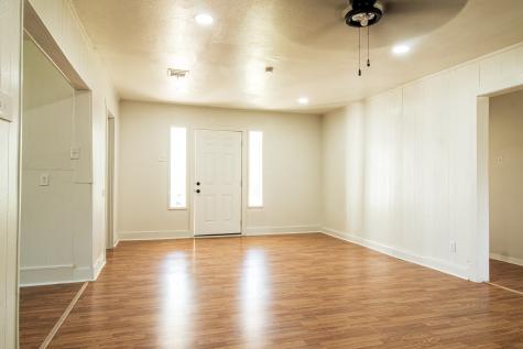 4918 Leffingwell Street Houston TX 77026