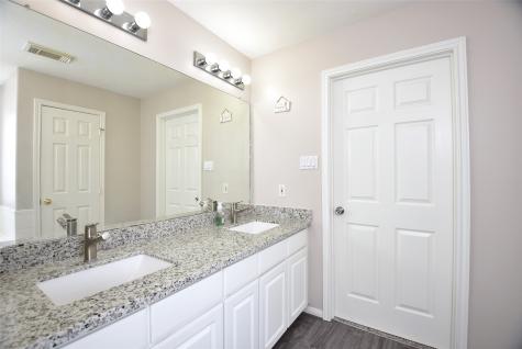 2710 Grants Lake Boulevard K5 Sugar Land TX 77479