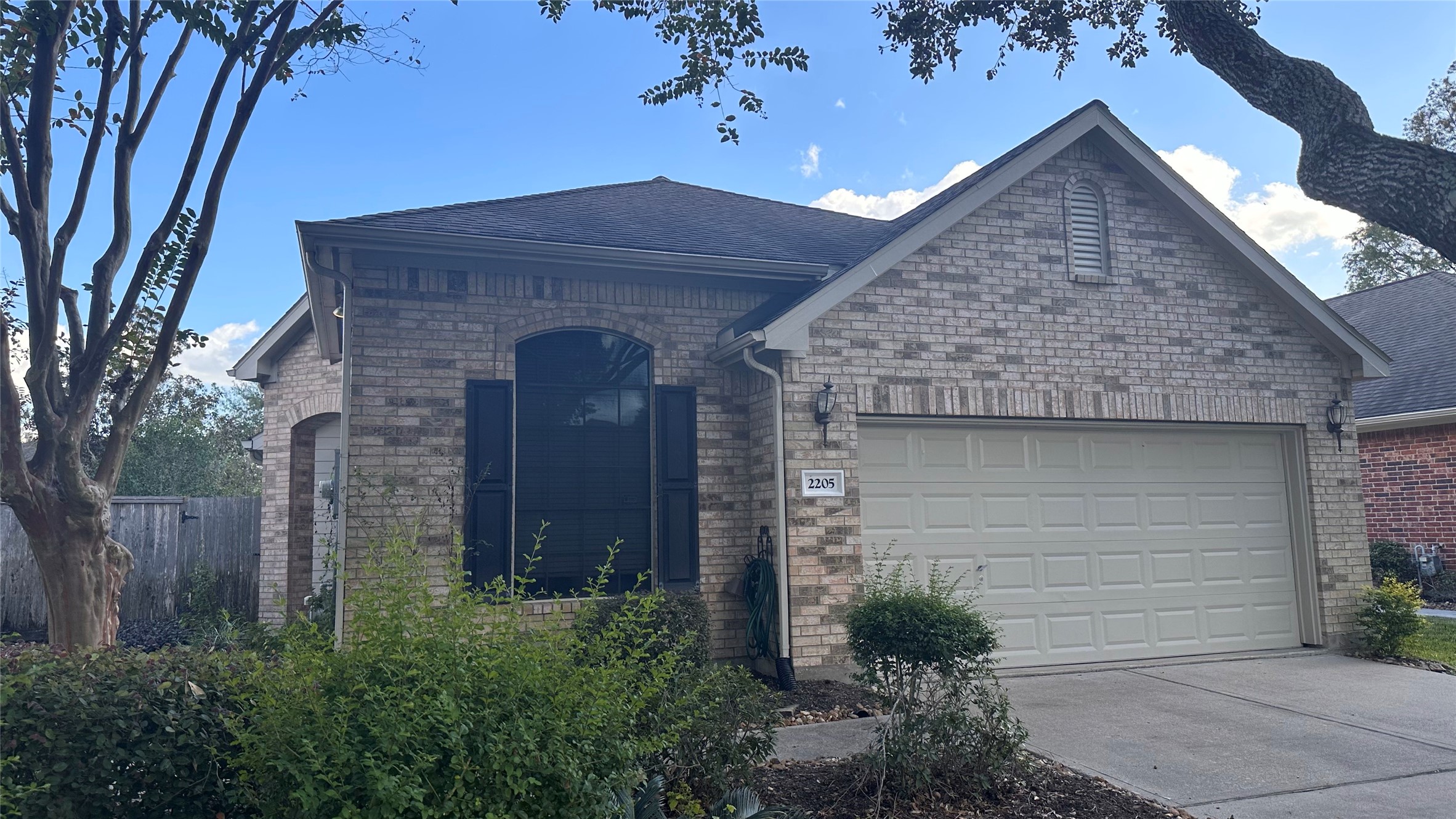 2205 W Marsala Drive Pearland TX 77581