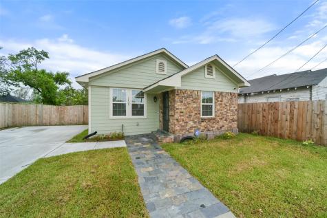 1425 Waco Street Houston TX 77020