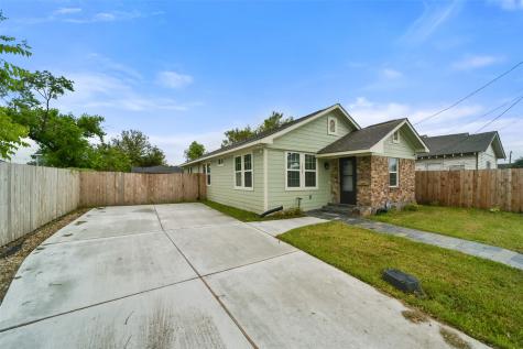 1425 Waco Street Houston TX 77020