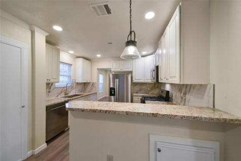 1425 Waco Street Houston TX 77020
