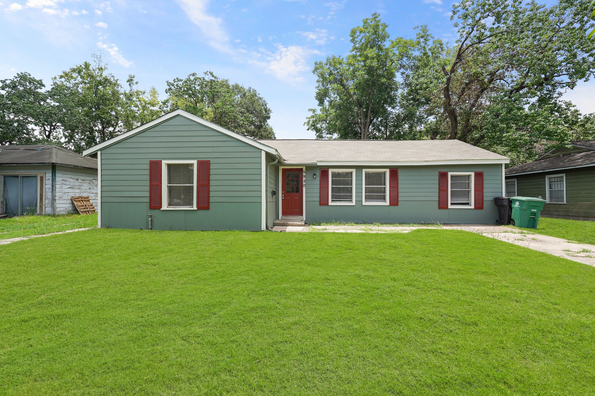 5950 Southington Street Houston TX 77033