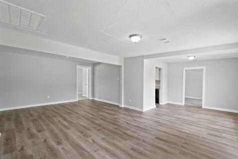 5950 Southington Street Houston TX 77033