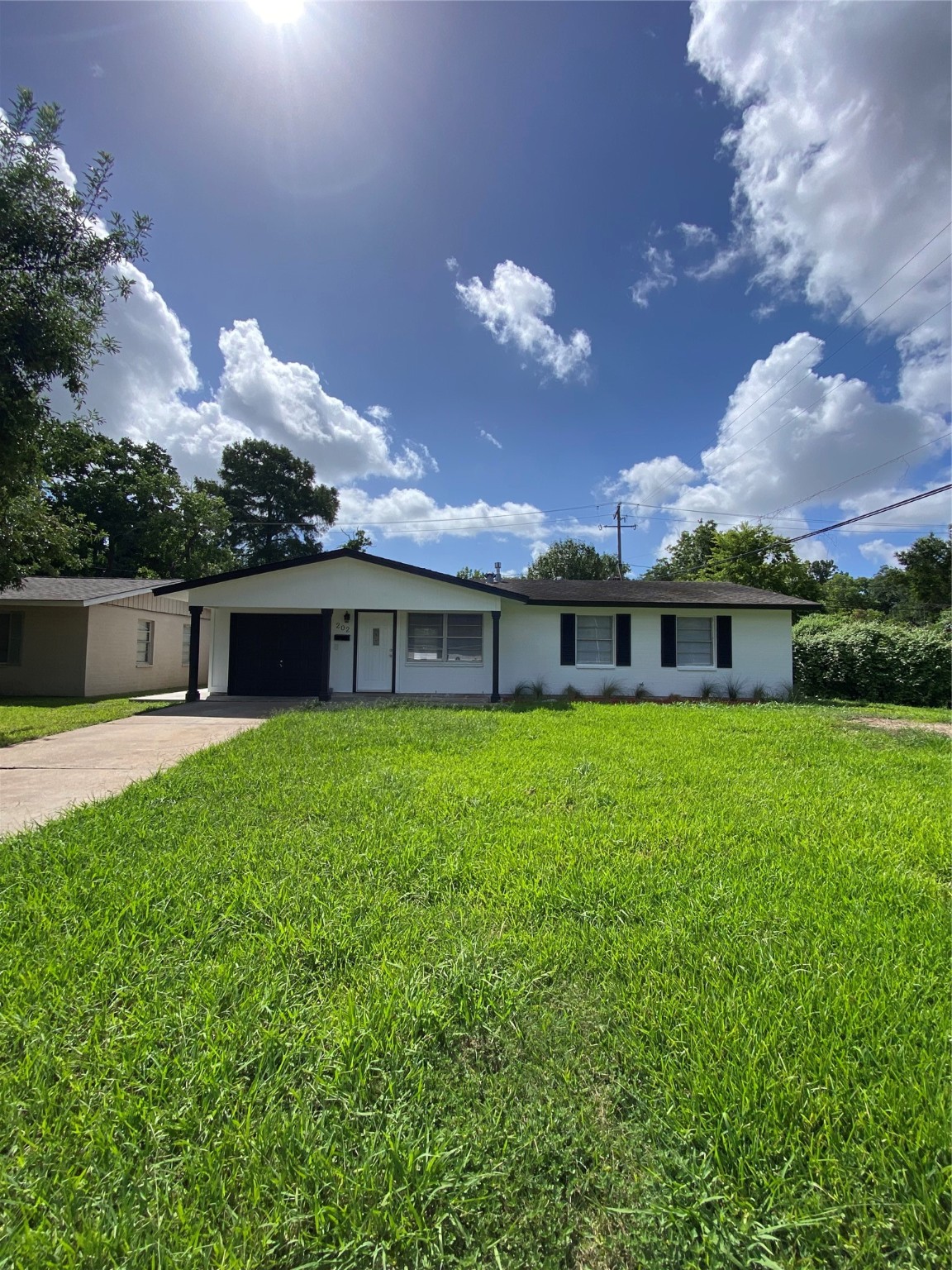 202 Birch Street Lake Jackson TX 77566