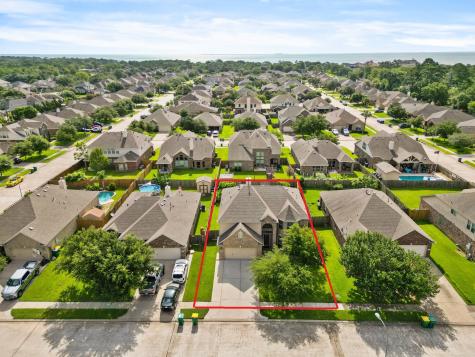809 Irish Maple Street Seabrook TX 77586