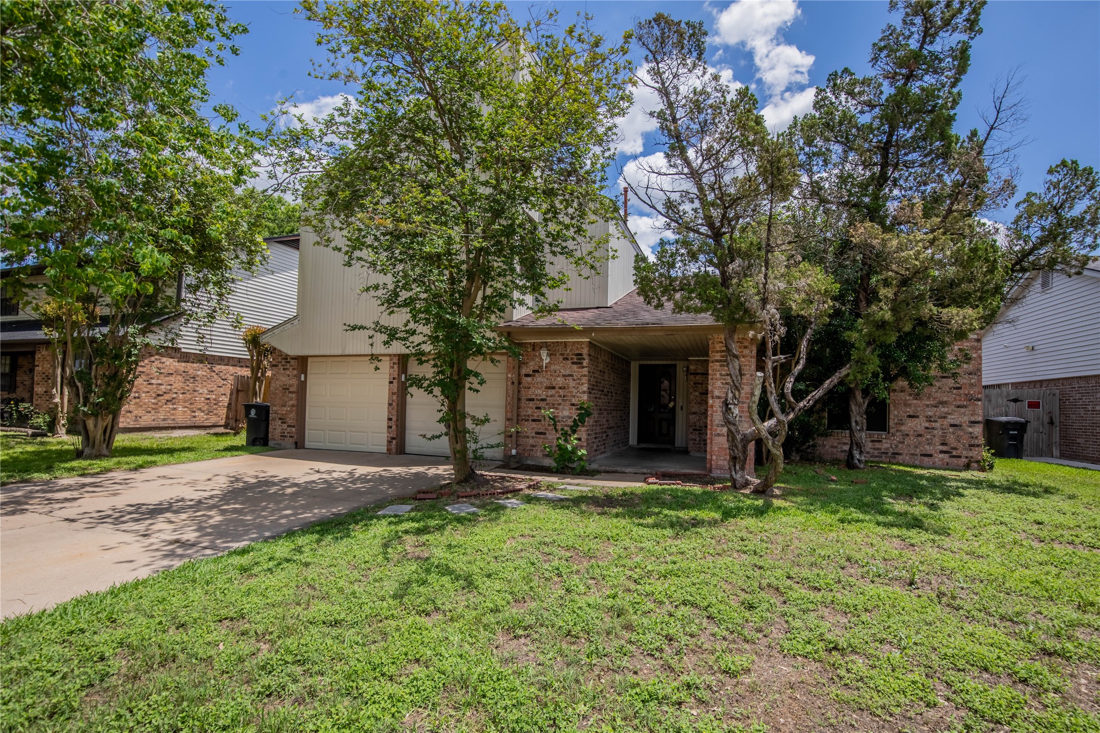 10106 Lost Trail Street Houston TX 77088
