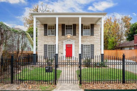 827 Le Green Street Houston TX 77008