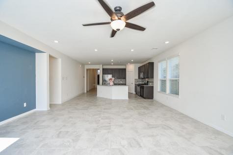 25427 King Reyes Street Katy TX 77493