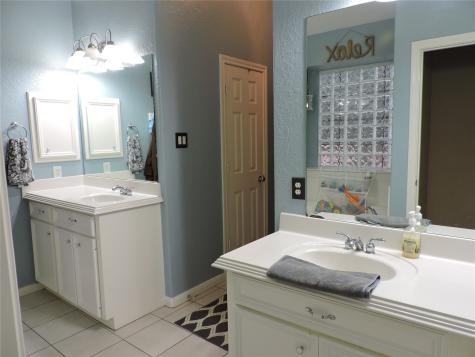316 Linda Lane Webster TX 77598