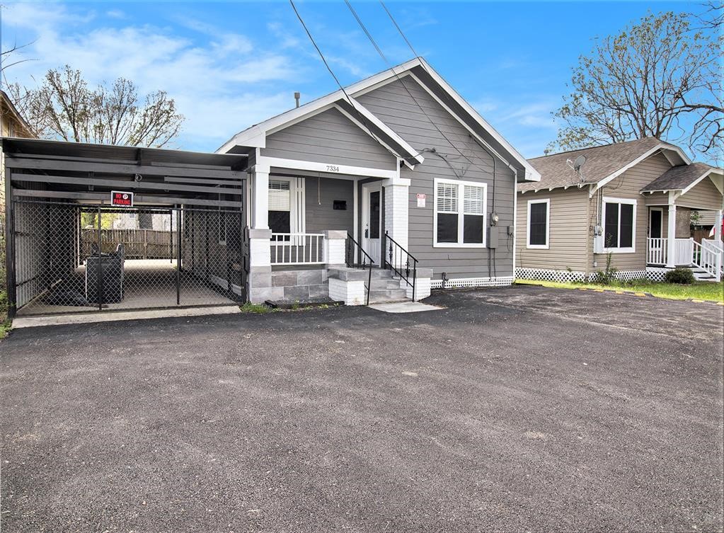 7334 Texas Street Houston TX 77011