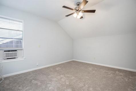 7334 Texas Street Houston TX 77011