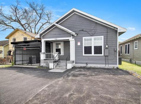 7334 Texas Street Houston TX 77011