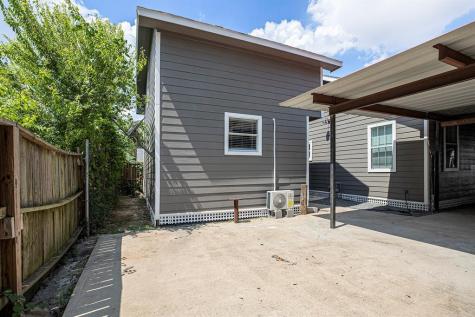 7334 Texas Street Houston TX 77011
