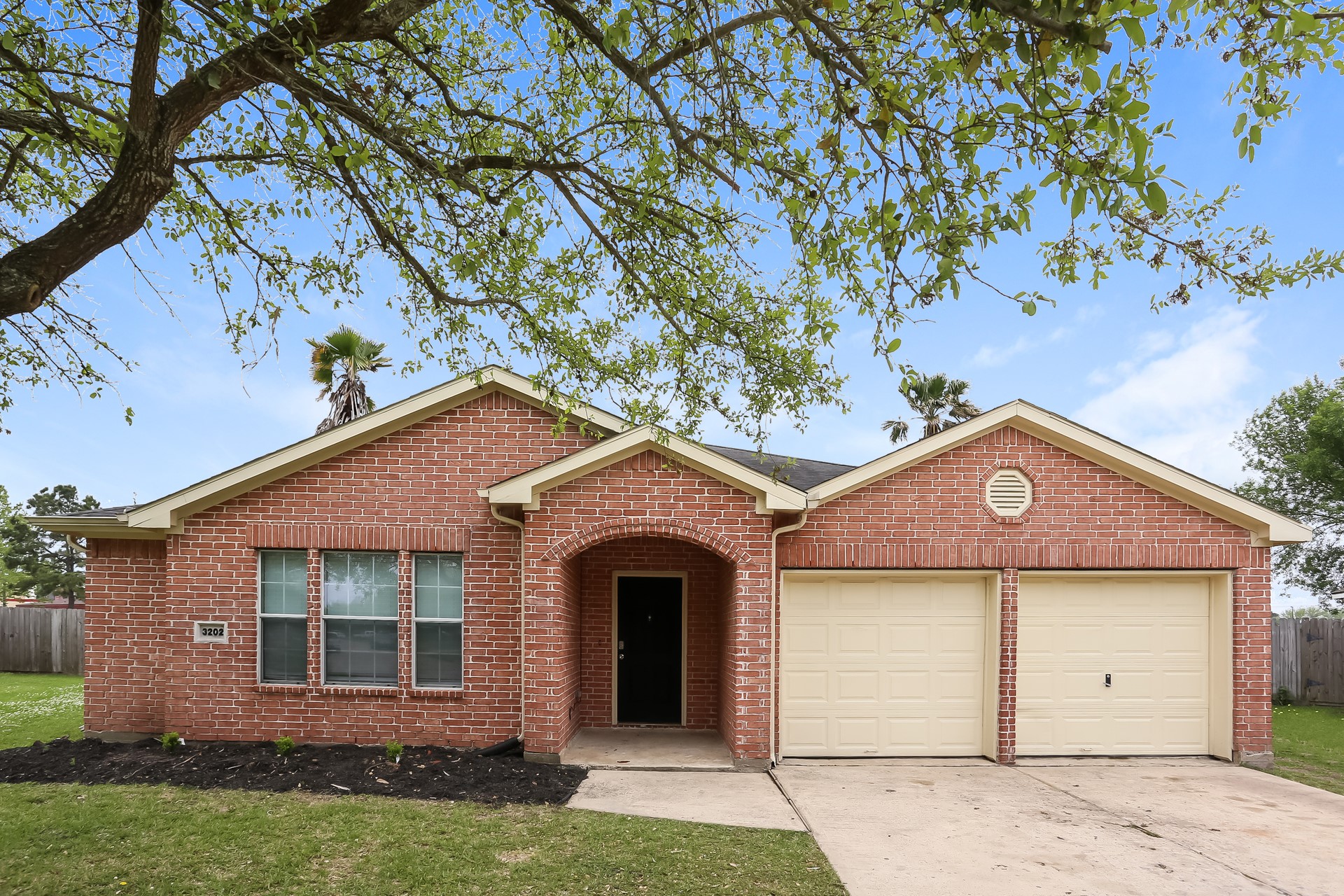 3202 Terrie Lane Pearland TX 77581