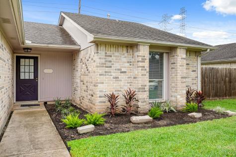 2911 Garden Lane Sugar Land TX 77479
