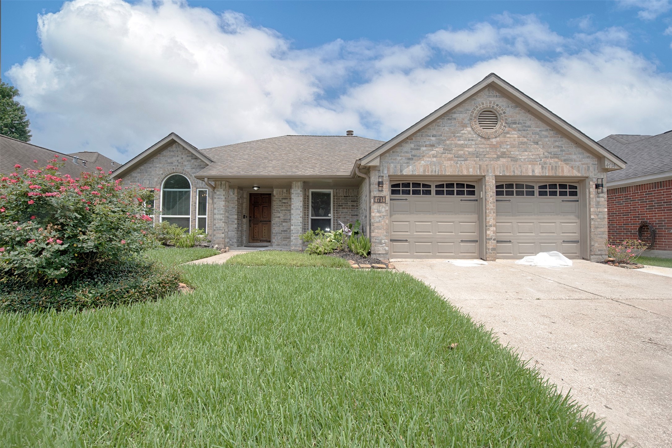 4714 Widerop Lane Friendswood TX 77546
