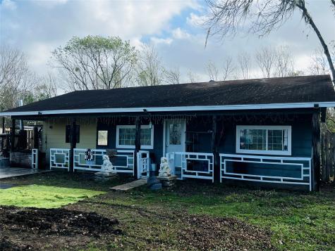 322 County Road 153 Bay City TX 77414