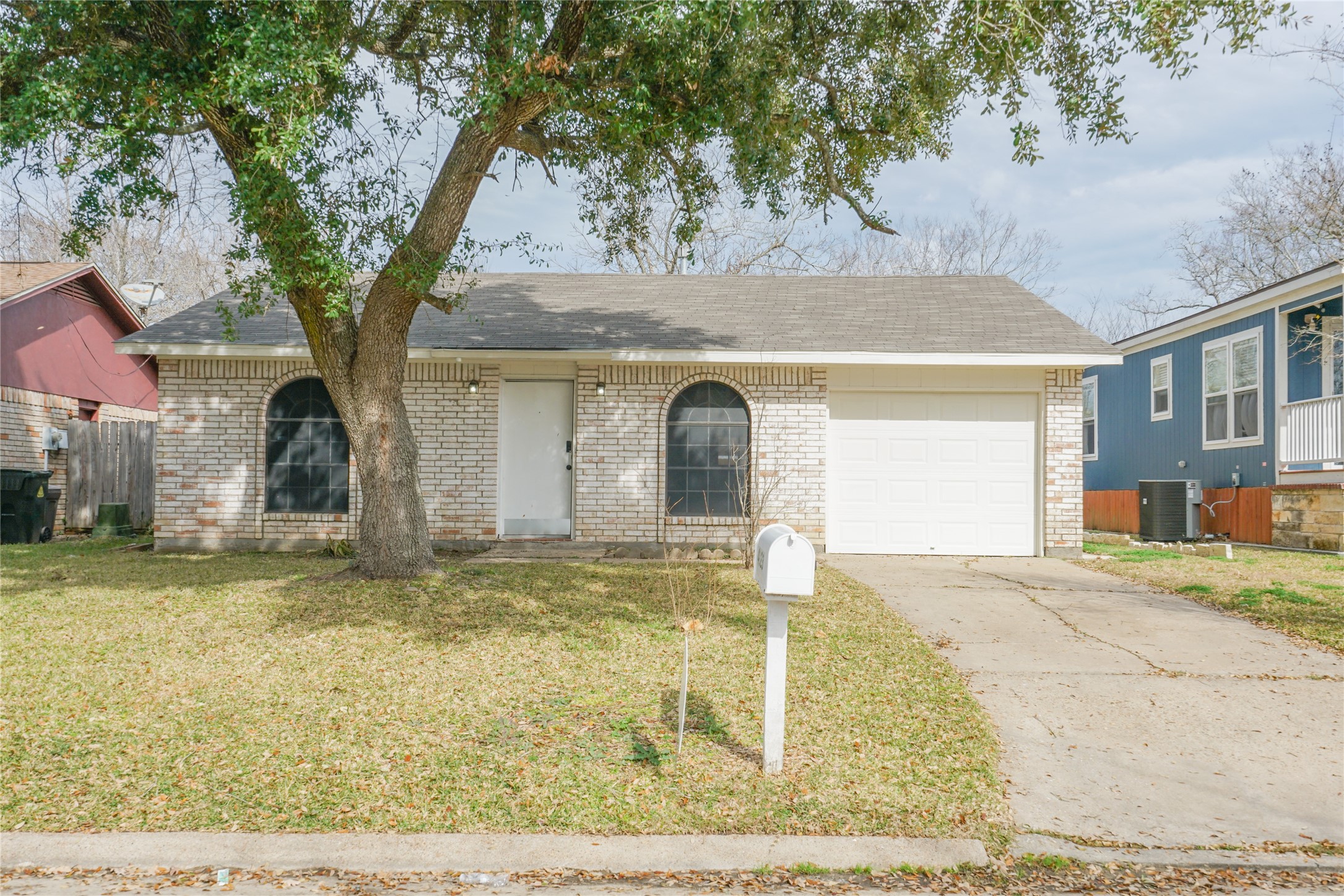 4823 Hannas Reef Drive Bacliff TX 77518