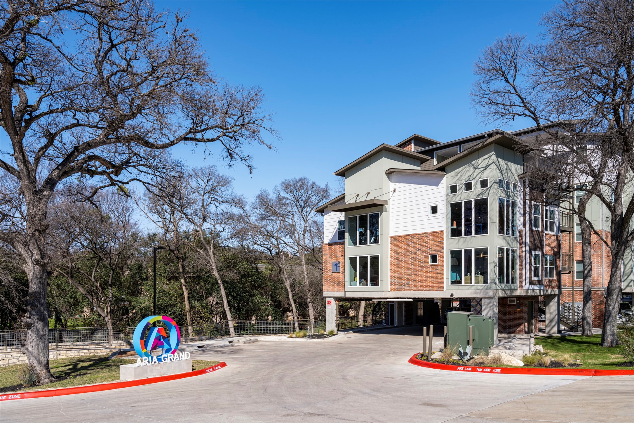 1800 Ih-35 Svrd Austin TX 78704
