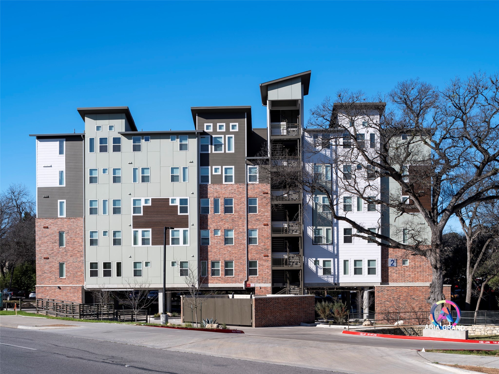 1800 Ih-35 Svrd Austin TX 78704