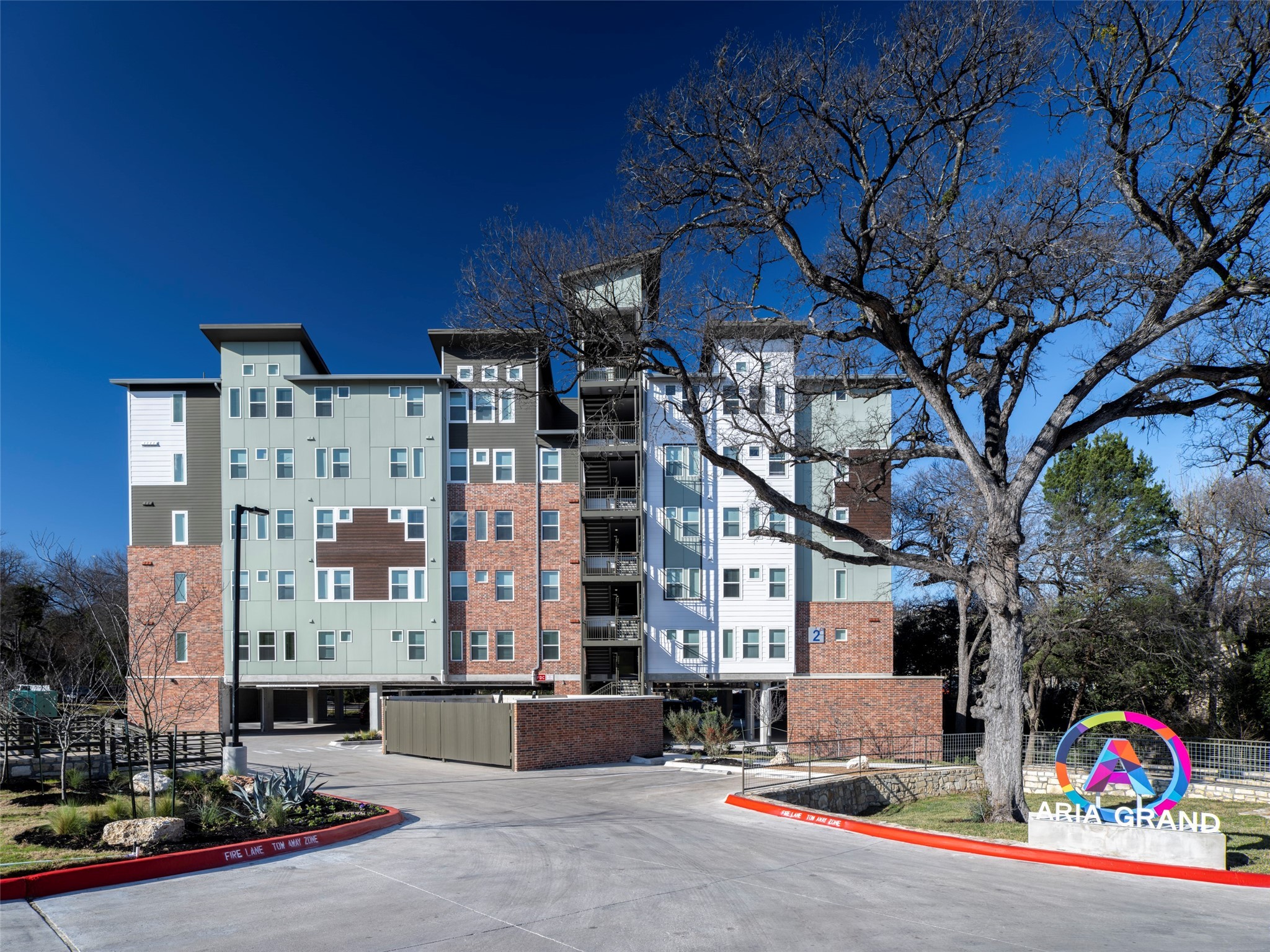 1800 Ih-35 Svrd Austin TX 78704