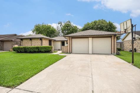 2513 Harpers Ferry Drive League City TX 77573
