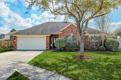 510 Brays Court Dickinson TX 77539