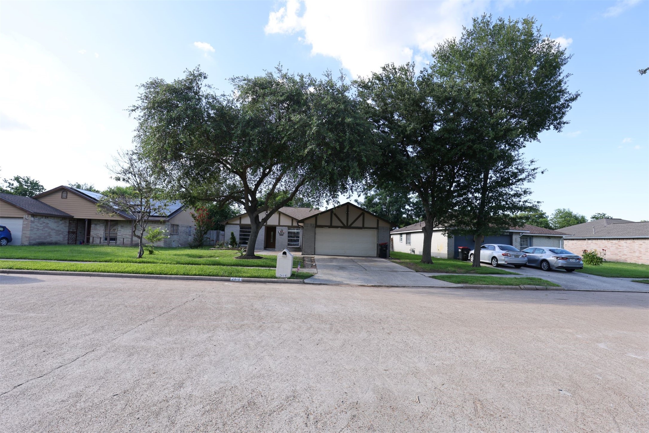 2610 W Greens Road Houston TX 77067